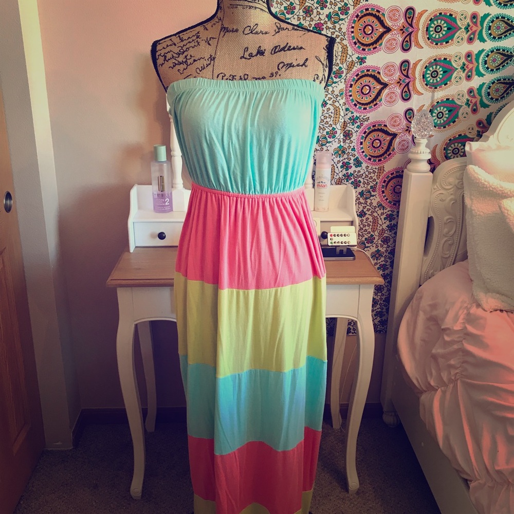 Halter maxi dress